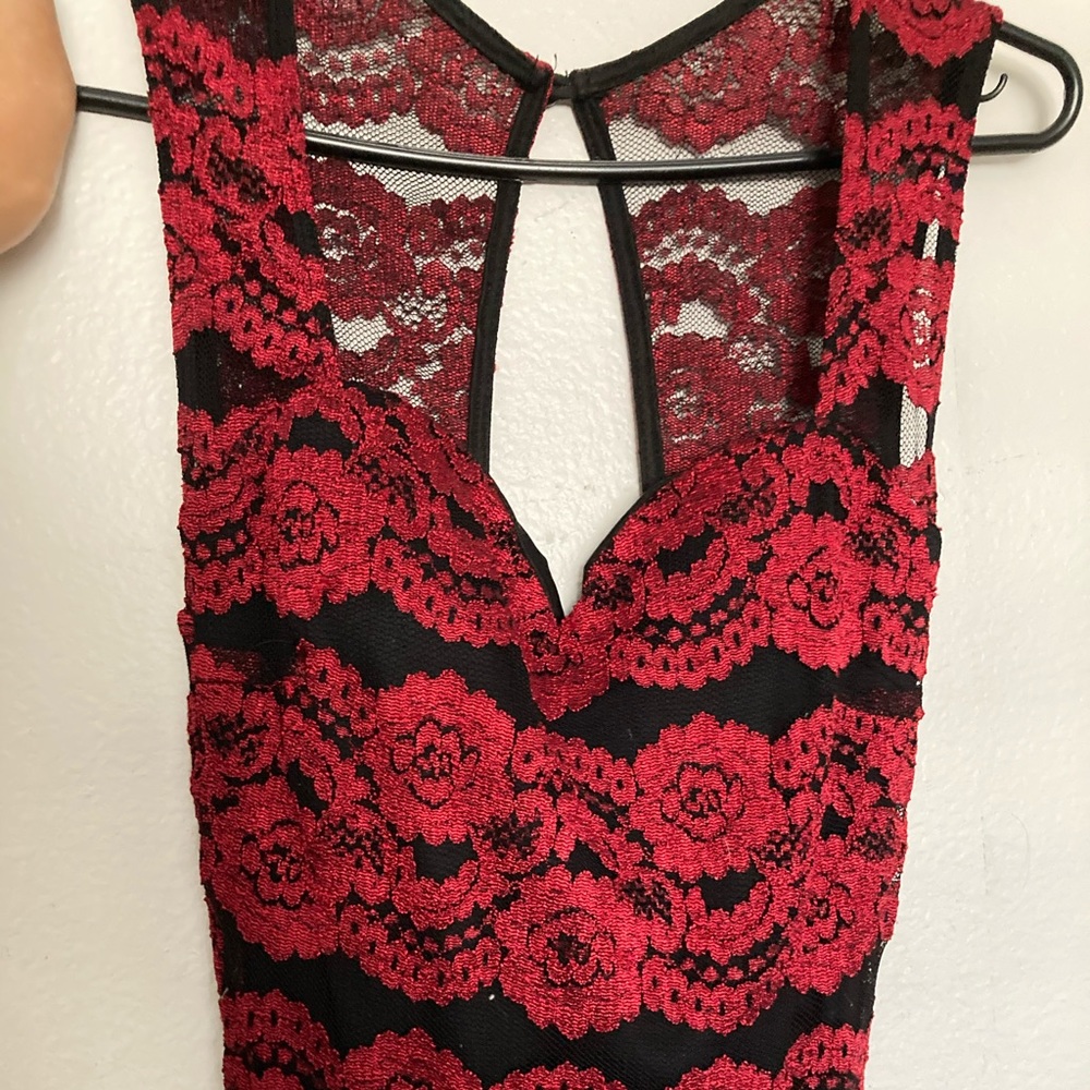 Windsor Lace red and black bodycon dress